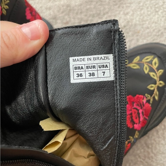 NWT Farm Rio|| Rose Embroidered Black Combat Mid Lug Boots Size 7 - Picture 8 of 9